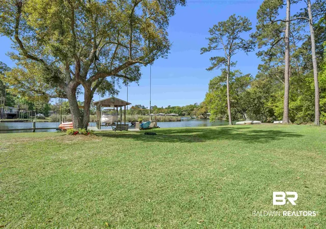 Photo 3 of Sale Pending at 7231 Riverwood Dr W, Foley, AL 36535 | MLS# 398700 | Listing updated on 2026-09-10