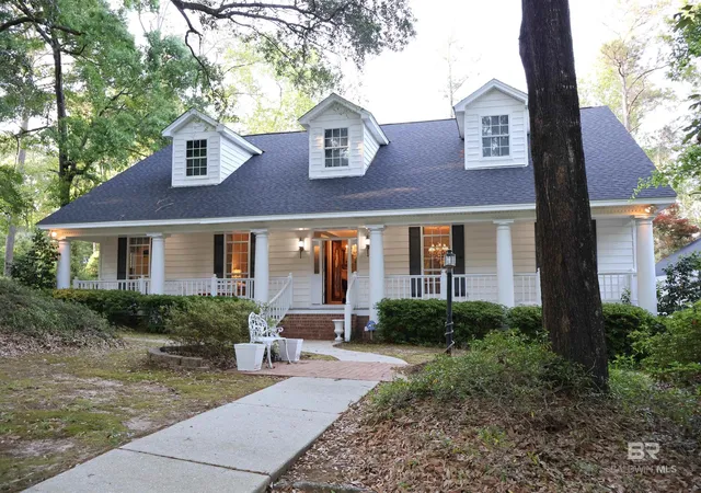Homes for sale in Spanish Fort, AL | 7455 N Blakeley Oaks Dr, Spanish Fort, AL 36527 | MLS# 395526