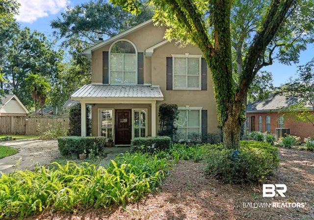 Photo 3 of Single family home for sale at 2102 Victoria Dr, Daphne, AL 36526 | MLS# 409839 | Listing updated on 2026-09-16