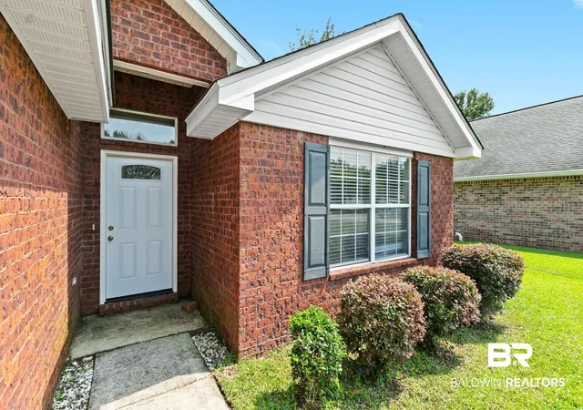 Photo 3 of Single family home for sale at 16639 Sugar Loop, Foley, AL 36535 | MLS# 400280 | Listing updated on 2026-10-08