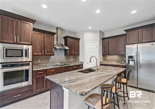 Photo 4 of Single family home for sale at 7045 Rocky Rd Loop, Gulf Shores, AL 36542 | MLS# 398413 | Listing updated on 2026-08-24