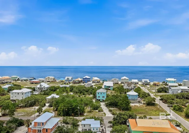 Homes for sale in Gulf Shores, AL | 6558 Driftwood Dr, Gulf Shores, AL 36542 | MLS# 398986