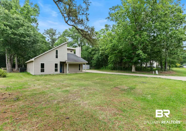 Photo 3 of Sale Pending at 2728 Lost River Rd, Mobile, AL 36605 | MLS# 396397 | Listing updated on 2026-08-20