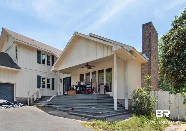 3rd image of 20 Canterbury Road, Monroeville, AL 36460 | MLS# 396000