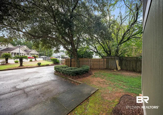 Photo 31 of Townhouse for sale at 25806 Pollard Road #APT 109, Daphne, AL 36526 | MLS# 409817 | Listing updated on 2026-08-31