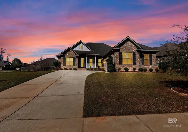 Homes for sale in Fairhope, AL | 252 Garrison Boulevard, Fairhope, AL 36532 | MLS# 392897