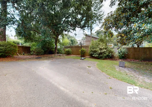 26th image of 300 Bromley Pl, Mobile, AL 36606 | MLS# 406746