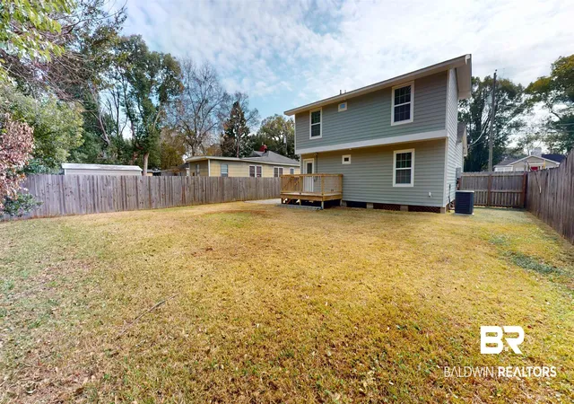 4th image of 2454 Taylor Ave, Mobile, AL 36606 | MLS# 391778