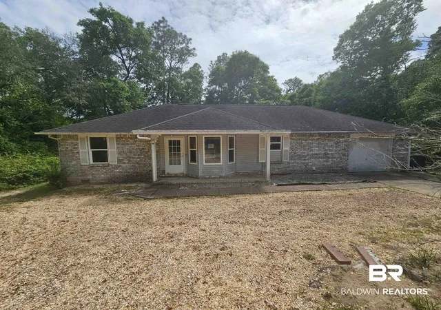 Photo 1 of Sale Pending at 2700 Pine Ridge Dr, Lillian, AL 36549 | MLS# 395551 | Listing updated on 2026-09-09