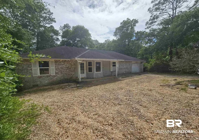 Photo 2 of Sale Pending at 2700 Pine Ridge Dr, Lillian, AL 36549 | MLS# 395551 | Listing updated on 2026-09-09