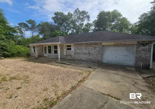 Photo 3 of Sale Pending at 2700 Pine Ridge Dr, Lillian, AL 36549 | MLS# 395551 | Listing updated on 2026-09-09