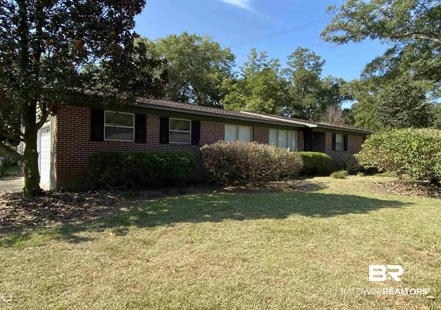 2nd image of 106 Terry Dr, Brewton, AL 36426 | MLS# 385239