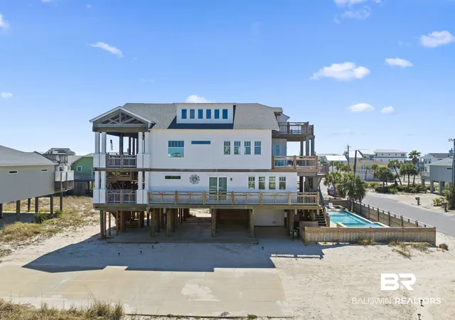 Photo 3 of Single family home for sale at 800 Via De Luna Dr, Gulf Breeze, FL 32561 | MLS# 397953 | Listing updated on 2026-09-23
