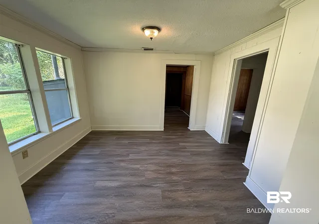 Photo 4 of Sale Pending at 306 Hillside Dr, Chickasaw, AL 36611 | MLS# 397907 | Listing updated on 2026-09-30