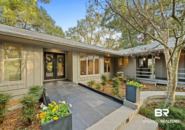 Photo 1 of Single family home for sale at 934 Sea Cliff Dr, Fairhope, AL 36532 | MLS# 390240 | Listing updated on 2026-08-02