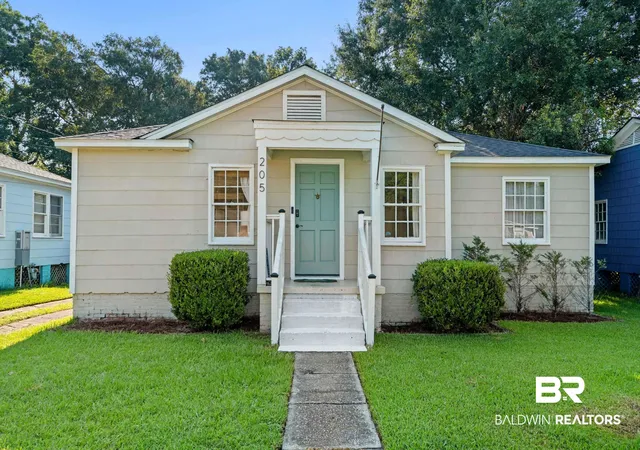 1st image of 205 Pinehill Dr, Mobile, AL 36606 | MLS# 398818