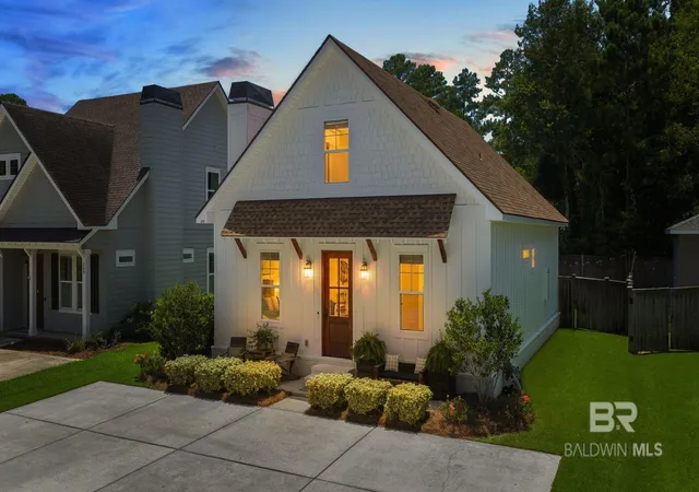 Homes for sale in Fairhope, AL | 273 Westley Street, Fairhope, AL 36532 | MLS# 398665
