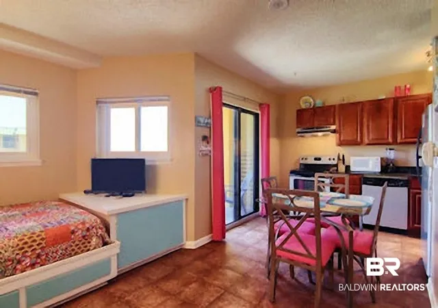 Photo 3 of Townhouse for sale at 375 Plantation Rd #5105, Gulf Shores, AL 36542 | MLS# 397392 | Listing updated on 2026-08-21