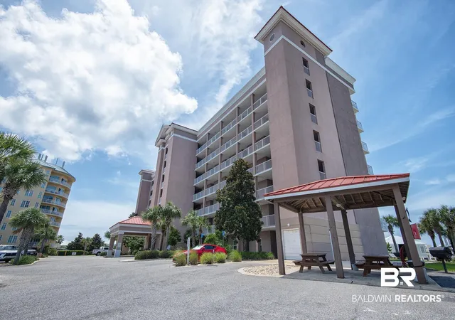 Photo 2 of Townhouse for sale at 1380 Highway 180 #W405, Gulf Shores, AL 36542 | MLS# 398126 | Listing updated on 2026-07-24