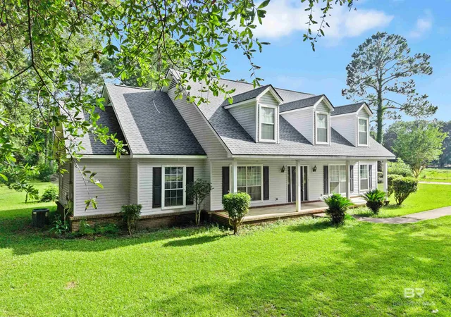 Homes for sale in Fairhope, AL | 10600 County Road 24, Fairhope, AL 36532 | MLS# 398340