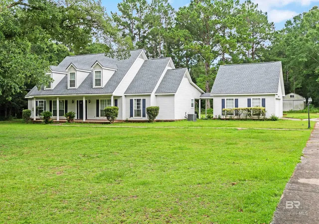 Homes for sale in Fairhope, AL | 10600 County Road 24, Fairhope, AL 36532 | MLS# 398340