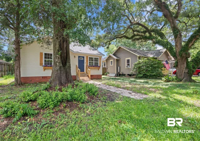 Photo 3 of Single family home for sale at 309 Morgan Ave, Mobile, AL 36606 | MLS# 395431 | Listing updated on 2026-09-04