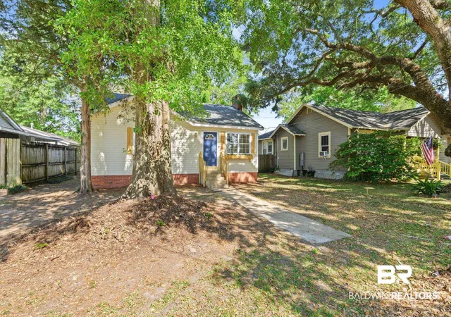 Photo 4 of Sale Pending at 309 Morgan Ave, Mobile, AL 36606 | MLS# 395431 | Listing updated on 2026-09-21