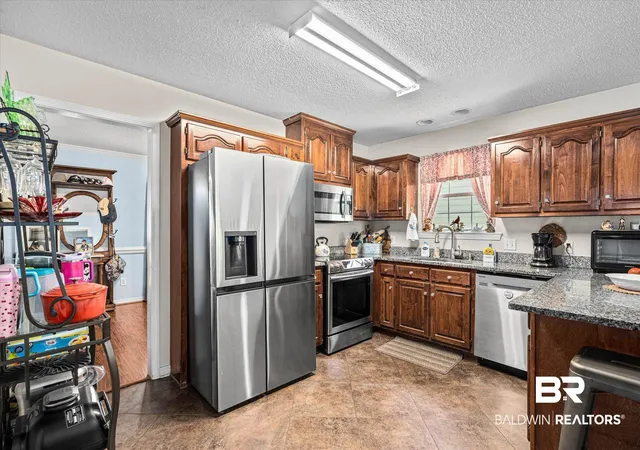 Photo 3 of Sale Pending at 6408 Doubletree Ct, Mobile, AL 36695 | MLS# 399669 | Listing updated on 2026-09-16