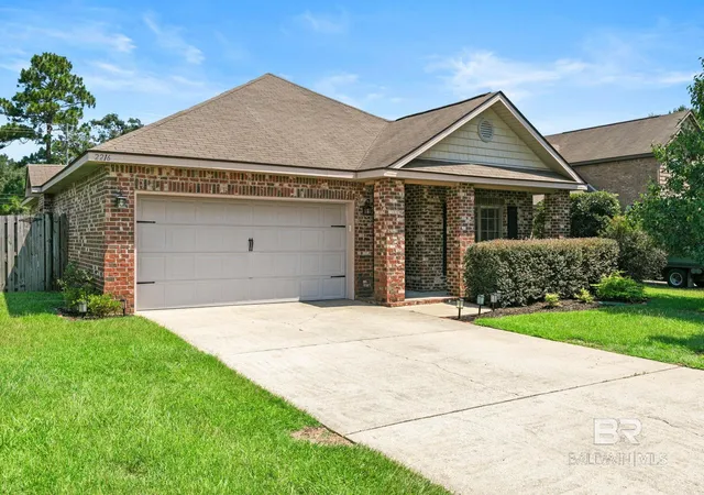 Homes for sale in Mobile, AL | 2216 Livingstone Court, Mobile, AL 36695 | MLS# 399129