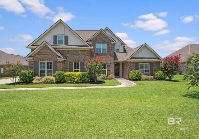 Homes for sale in Fairhope, AL | 409 Fortune Dr, Fairhope, AL 36532 | MLS# 398958