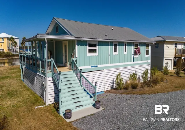 Photo 3 of Single family home for sale at 942 W Lagoon Ave, Gulf Shores, AL 36542 | MLS# 392138 | Listing updated on 2026-09-01