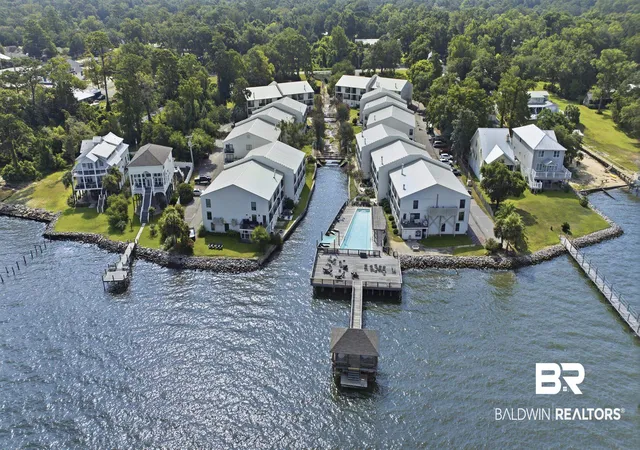 Photo 3 of Townhouse for sale at 710 S Mobile St #36, Fairhope, AL 36532 | MLS# 400296 | Listing updated on 2026-08-04