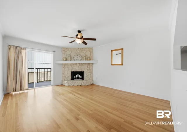 Photo 4 of Townhouse for sale at 710 S Mobile St #36, Fairhope, AL 36532 | MLS# 400296 | Listing updated on 2026-10-06