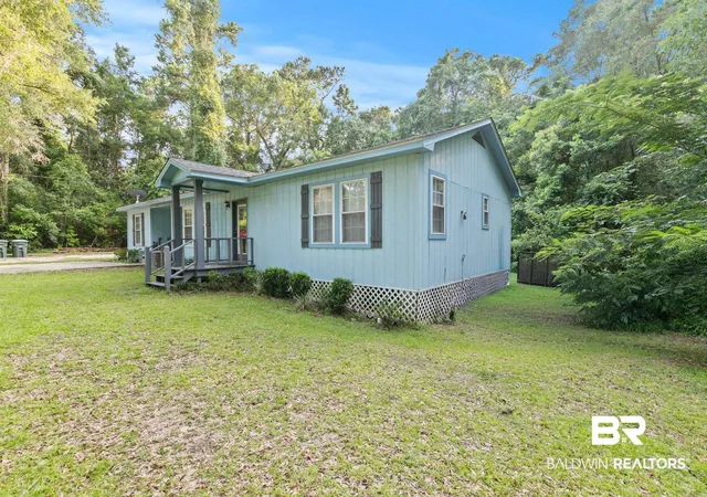 Photo 4 of Single family home for sale at 1301 Wilson Ave, Daphne, AL 36526 | MLS# 398705 | Listing updated on 2026-09-09