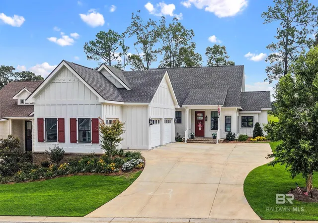 Homes for sale in Fairhope, AL | 225 Cuban Lily Dr, Fairhope, AL 36532 | MLS# 399185