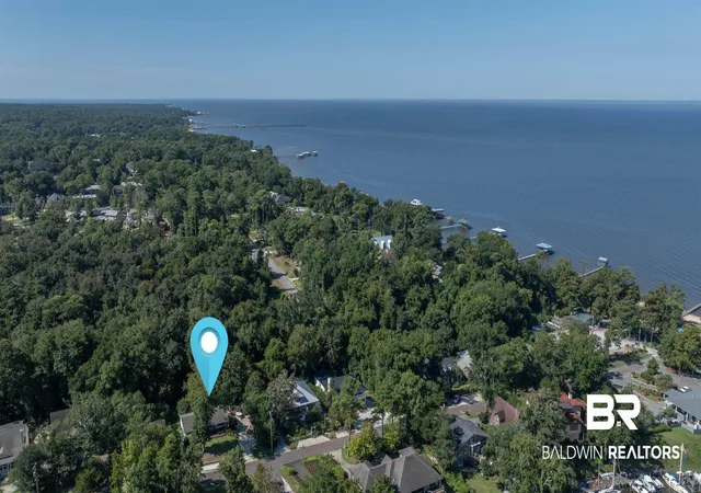 Photo 3 of Single family home for sale at 206 Volanta Ave, Fairhope, AL 36532 | MLS# 408558 | Listing updated on 2026-10-16