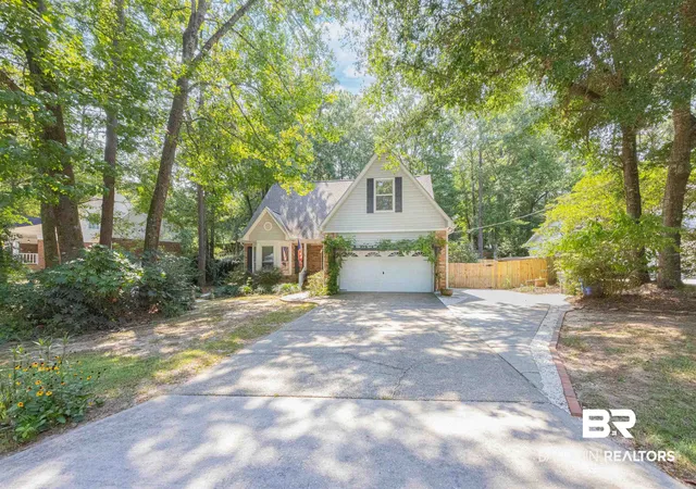 Photo 2 of Single family home for sale at 198 Rolling Hl Dr, Daphne, AL 36526 | MLS# 400085 | Listing updated on 2026-09-19