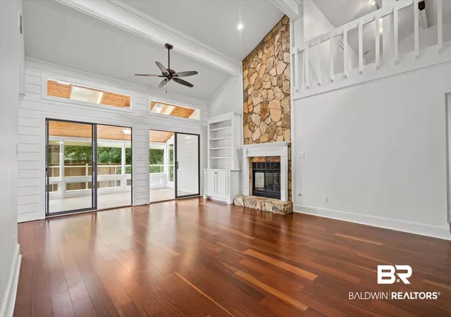 Photo 3 of Single family home for sale at 4 Leslie Ct, Fairhope, AL 36532 | MLS# 397789 | Listing updated on 2026-08-28