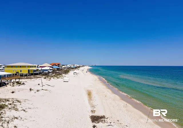Photo 4 of Sale Pending at 3042 Ponce De Leon Ct, Gulf Shores, AL 36542 | MLS# 396477 | Listing updated on 2026-09-10
