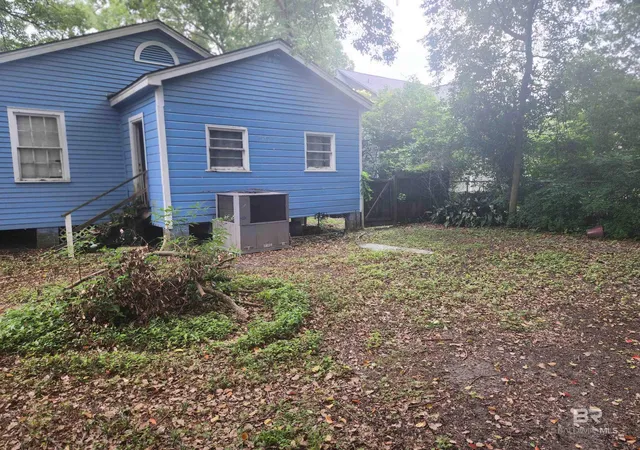 Homes for sale in Mobile, AL | 70 Glenwood Street, Mobile, AL 36606 | MLS# 397436