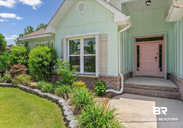 Photo 3 of Single family home for sale at 2118 Hogan Dr, Gulf Shores, AL 36542 | MLS# 399191 | Listing updated on 2026-09-17