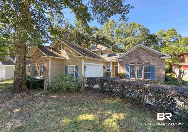 Photo 2 of Sale Pending at 6323 Madison Dr, Gulf Shores, AL 36542 | MLS# 387721 | Listing updated on 2026-08-23