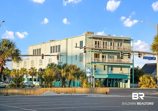 Photo 19 of Townhouse for sale at 200 E Beach Blvd #220, Gulf Shores, AL 36542 | MLS# 387994 | Listing updated on 2026-08-02