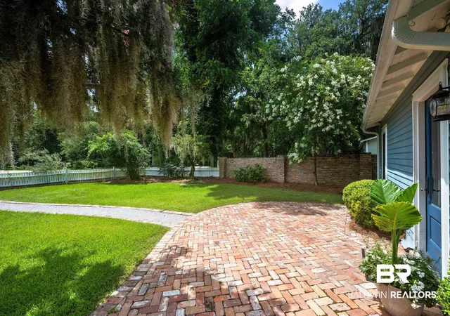 Photo 3 of Single family home for sale at 5490 Battles Rd, Fairhope, AL 36532 | MLS# 399350 | Listing updated on 2026-09-18