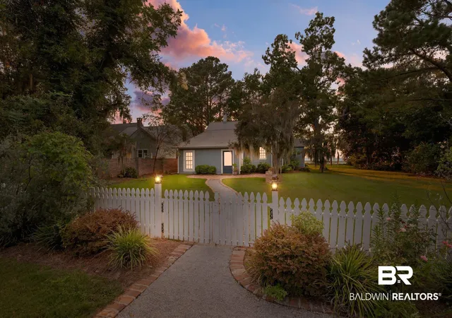 Photo 4 of Single family home for sale at 5490 Battles Rd, Fairhope, AL 36532 | MLS# 399350 | Listing updated on 2026-09-18