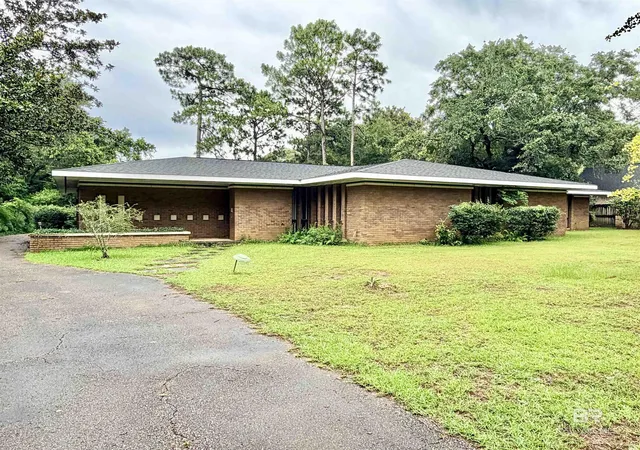 Homes for sale in Mobile, AL | 605 E Cumberland Road, Mobile, AL 36608 | MLS# 398183