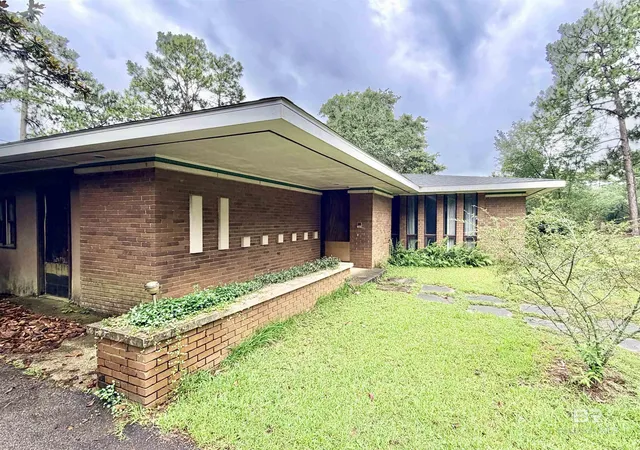 Homes for sale in Mobile, AL | 605 E Cumberland Road, Mobile, AL 36608 | MLS# 398183
