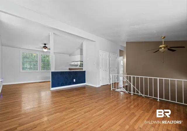 Photo 3 of Single family home for sale at 3101 Grishilde Dr, Mobile, AL 36693 | MLS# 406879 | Listing updated on 2026-08-10