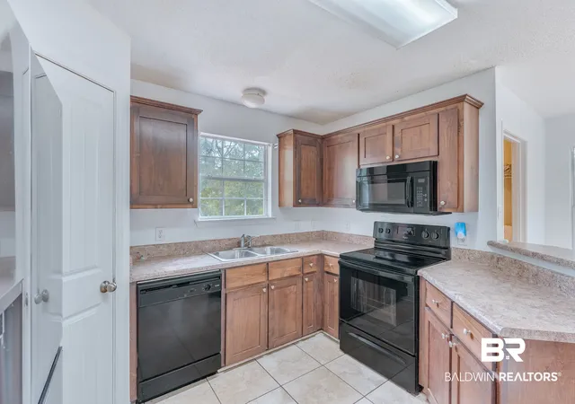 Photo 4 of Single family home for sale at 4615 Green Forest Ct, Mobile, AL 36618 | MLS# 406591 | Listing updated on 2026-10-02
