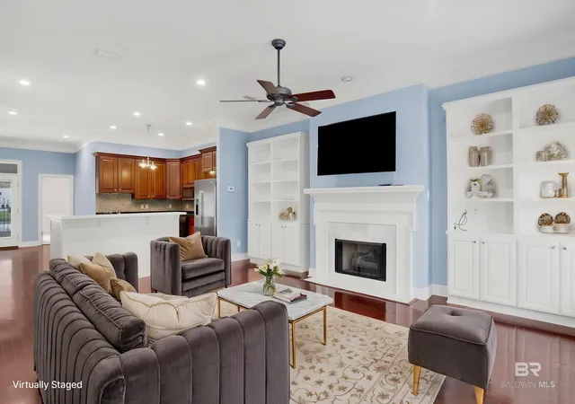 Homes for sale in Fairhope, AL | 101 N Fairhope Court #16, Fairhope, AL 36532 | MLS# 390263